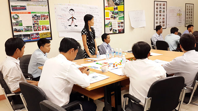 Kỹ năng bán hàng & chăm sóc Khách Hàng chuyên nghiệp - ISUZU (29 & 30.09.2014)